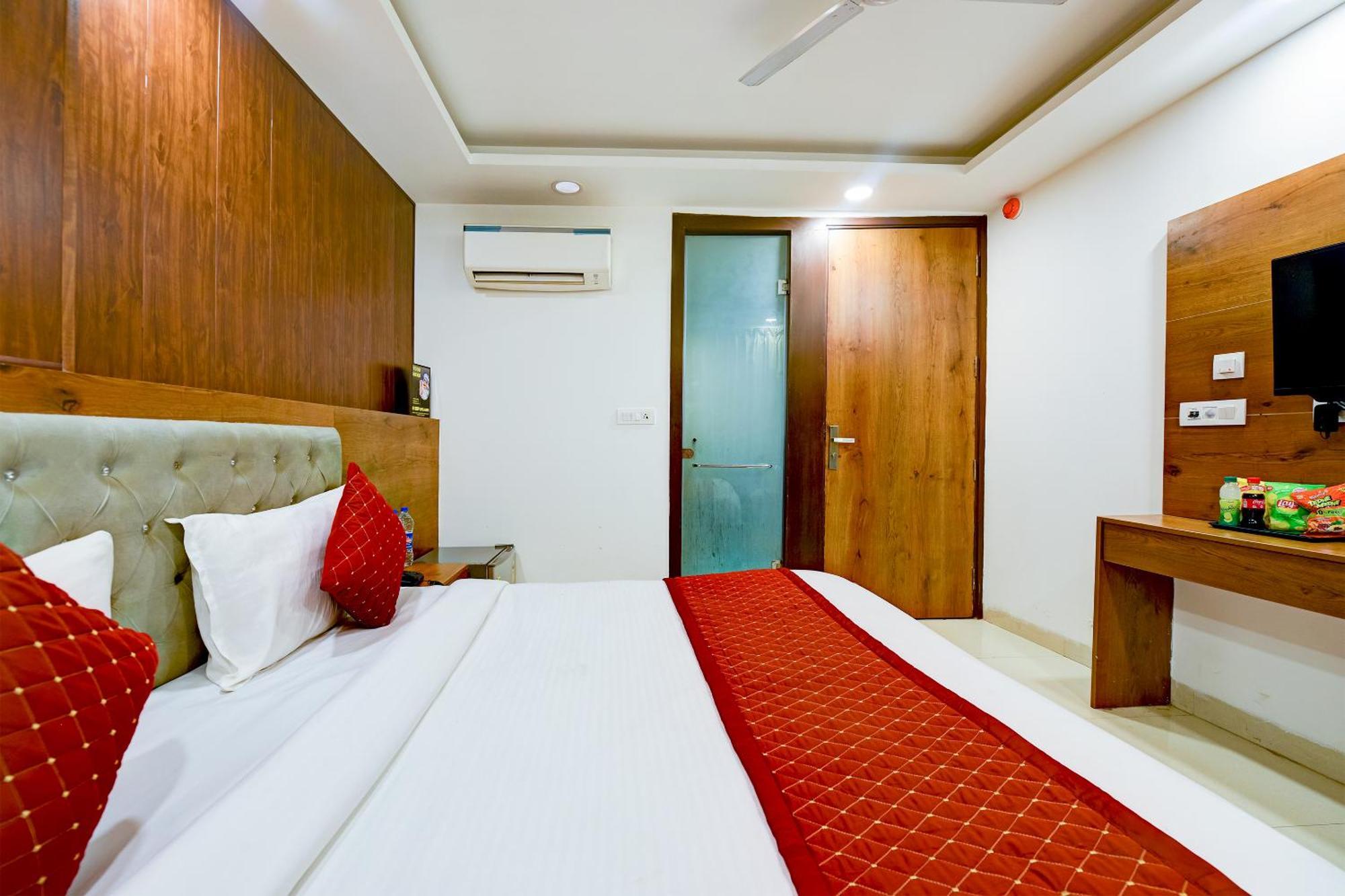 Hotel Grand Qubic Near Delhi Airport Nueva Delhi Exterior foto