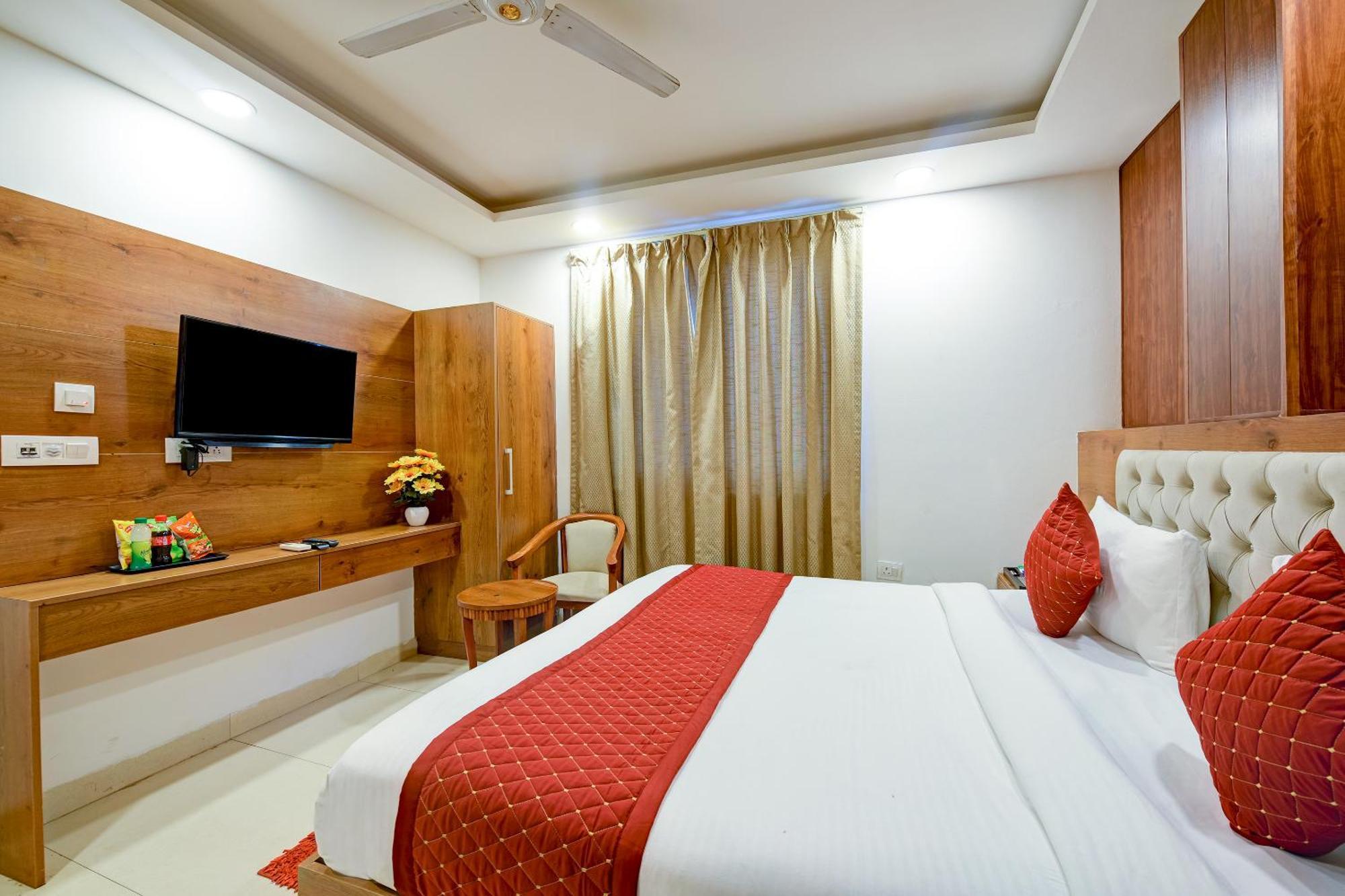 Hotel Grand Qubic Near Delhi Airport Nueva Delhi Exterior foto