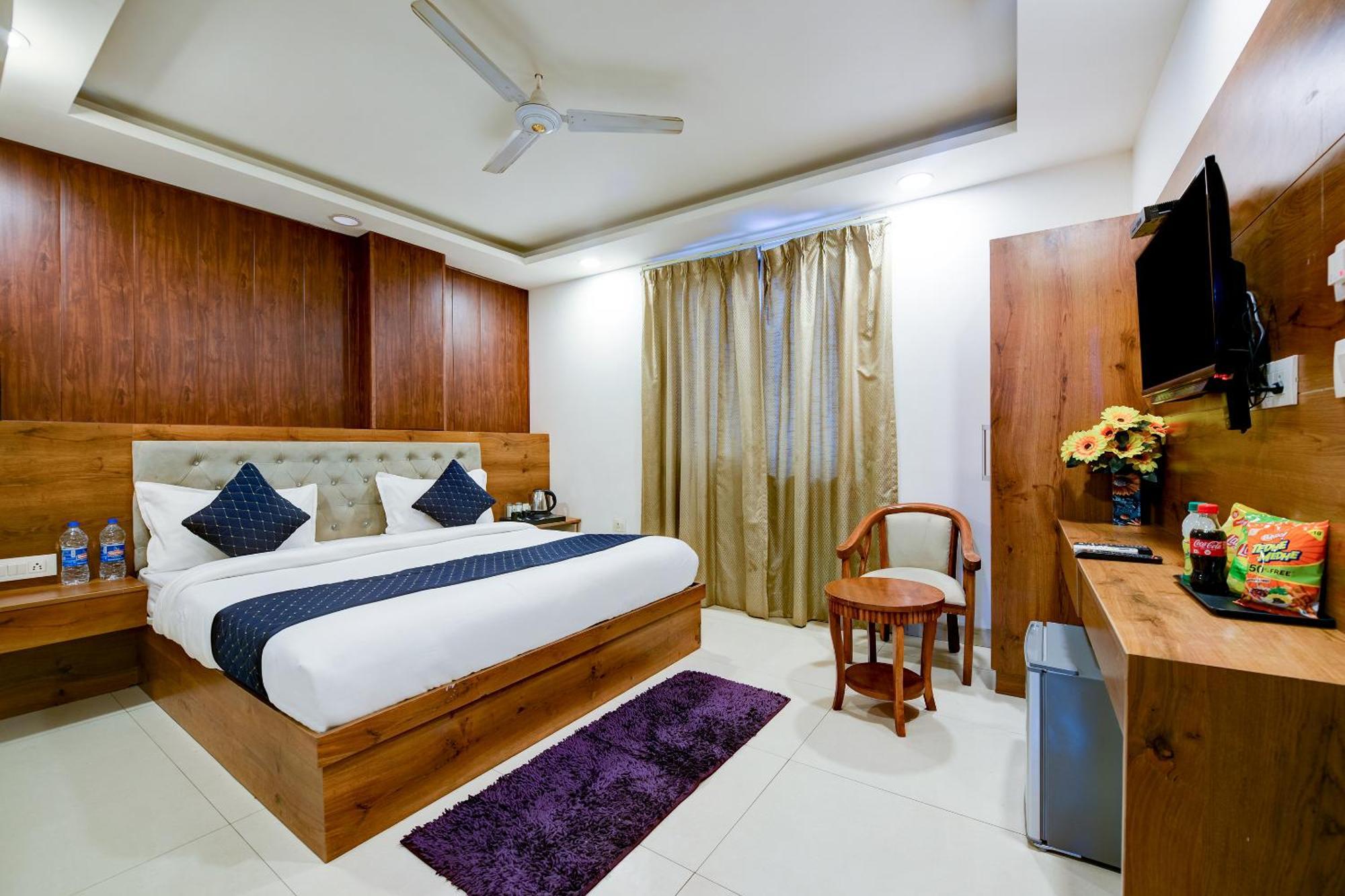 Hotel Grand Qubic Near Delhi Airport Nueva Delhi Exterior foto